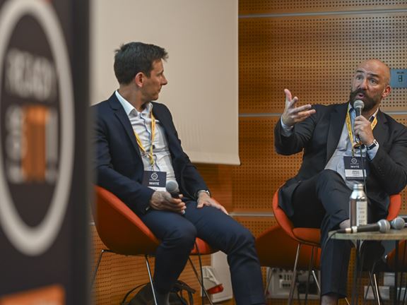 Table ronde pourquoi maintenant